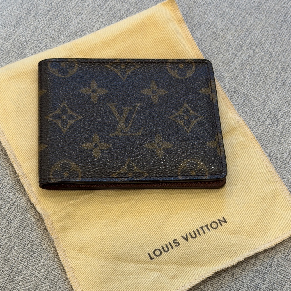 Lv mens wallet